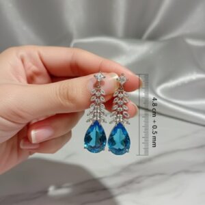 Olyra...American diamond earstuds